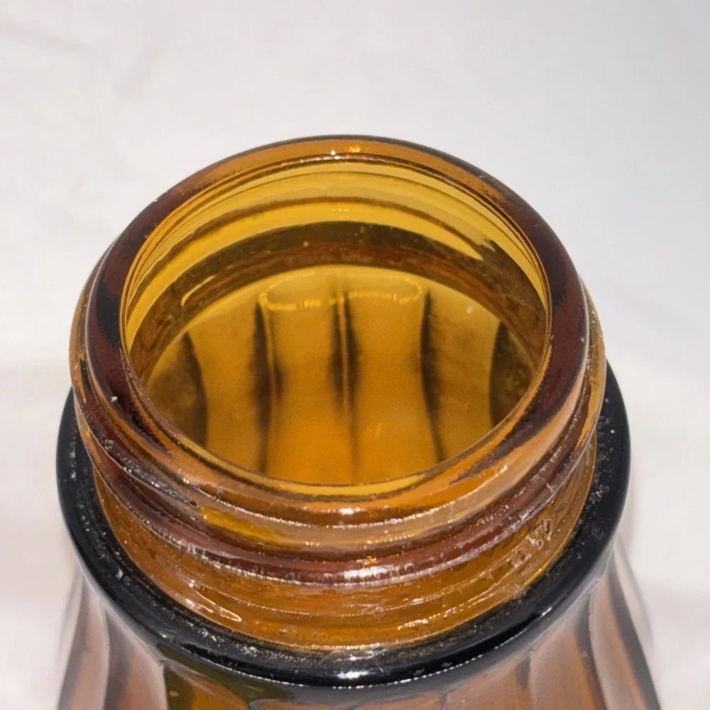 Vintage Amber Glass Salt‎ Pepper Shakers Takahashi Japan Yellow Metal Screw Lids
